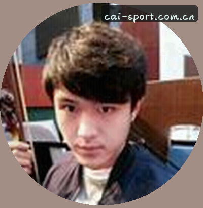 李华